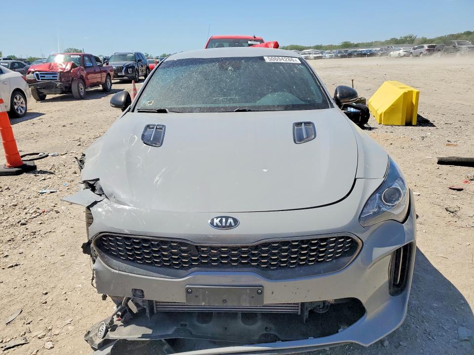 2021 Kia Stinger მანქანა იყიდება აუქციონზე, vin: KNAE15LA6M6094986, აუქციონის ნომერი: 50694286