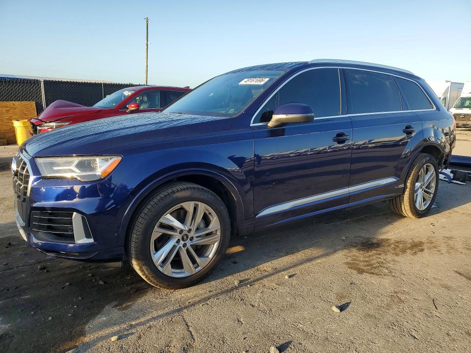 49161696 :رقم المزاد ، WA1LXAF7XMD016735 vin ، 2021 Audi Q7 مزاد بيع
