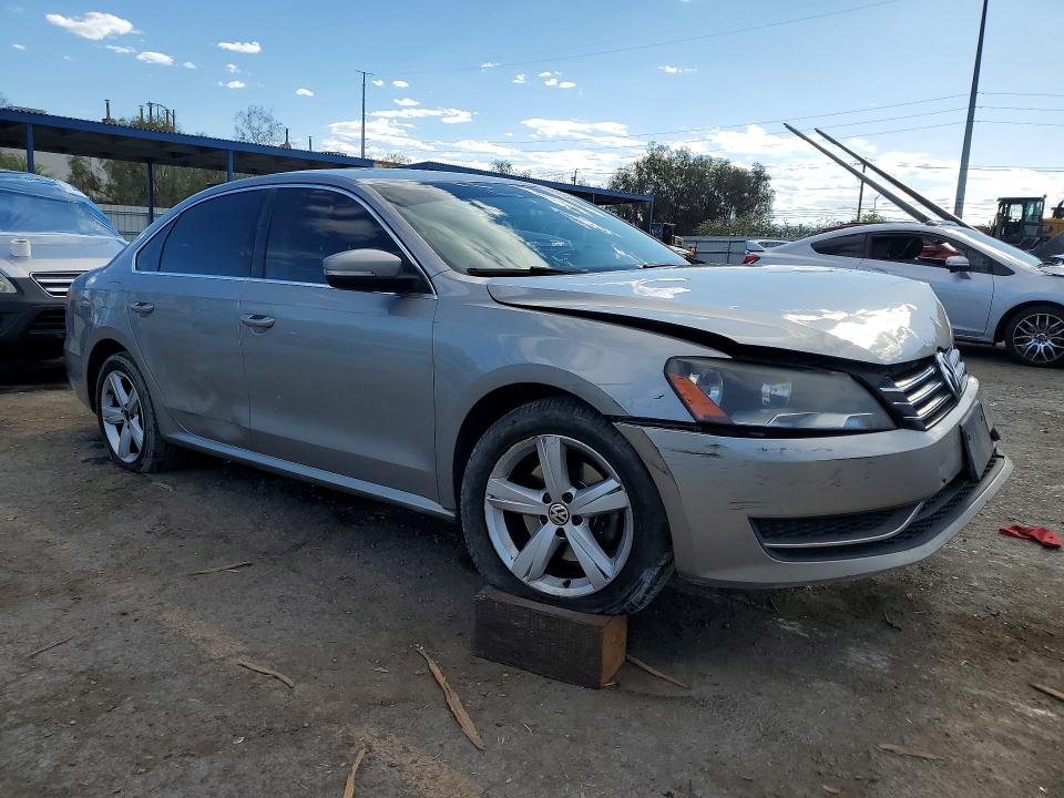 Продажа на аукционе авто 2013 Volkswagen Passat, vin: 1VWBP7A3XDC009912, номер лота: 51903746