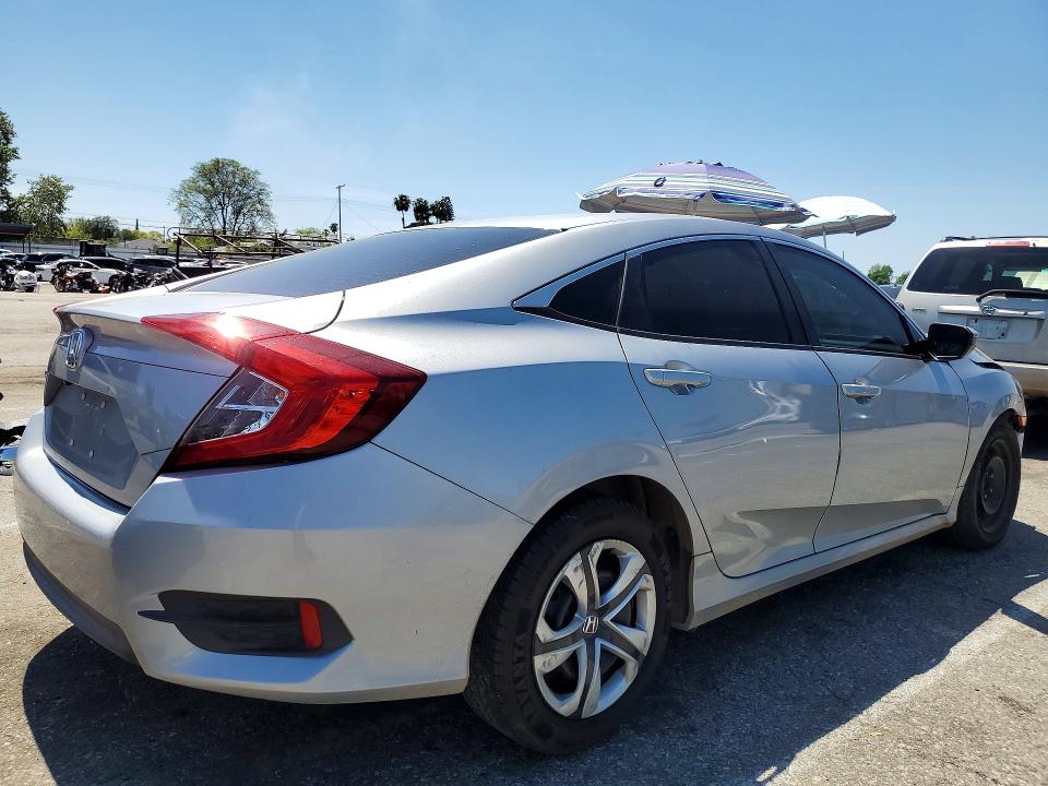 Продажа на аукционе авто 2018 Honda Civic, vin: 2HGFC2F59JH582565, номер лота: 50648636