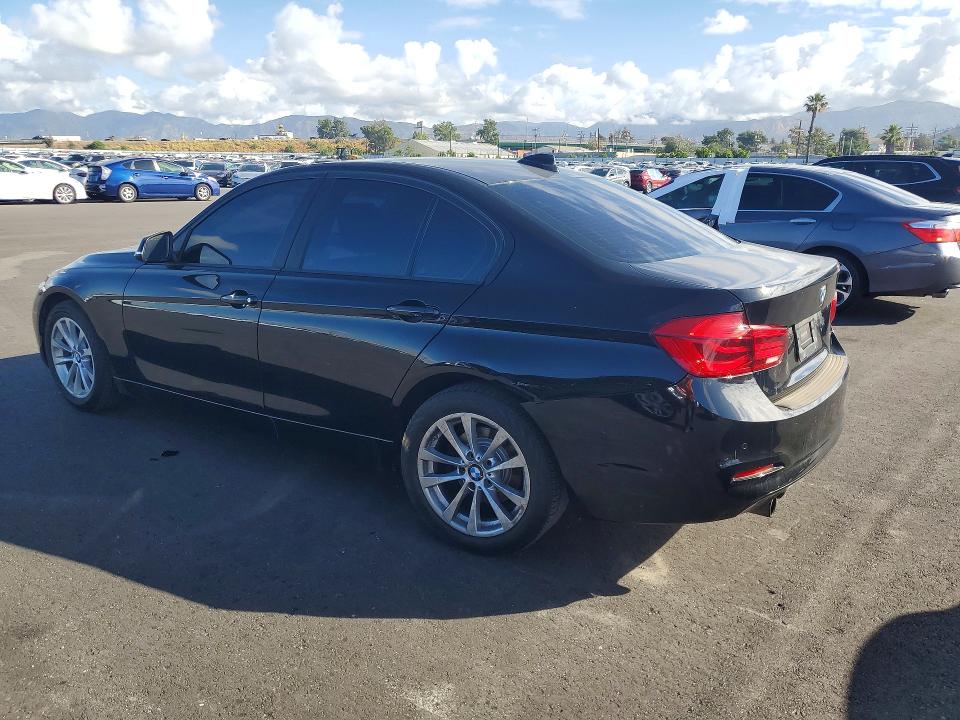 Продажа на аукционе авто 2017 Bmw 320, vin: WBA8E1G30HNU17320, номер лота: 49458786