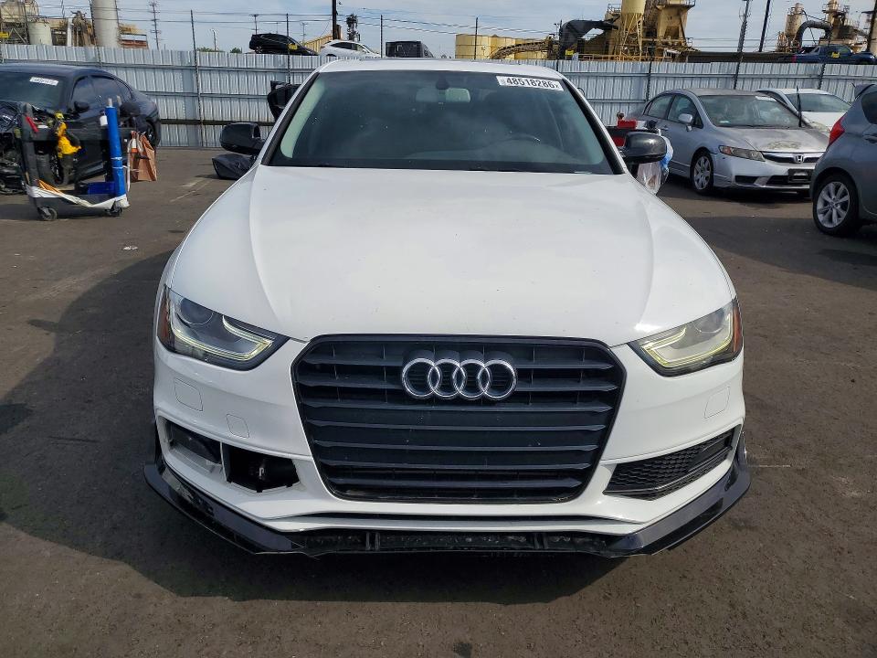 48518286 :رقم المزاد ، WAUAFAFL2GN015961 vin ، 2016 Audi A4 مزاد بيع