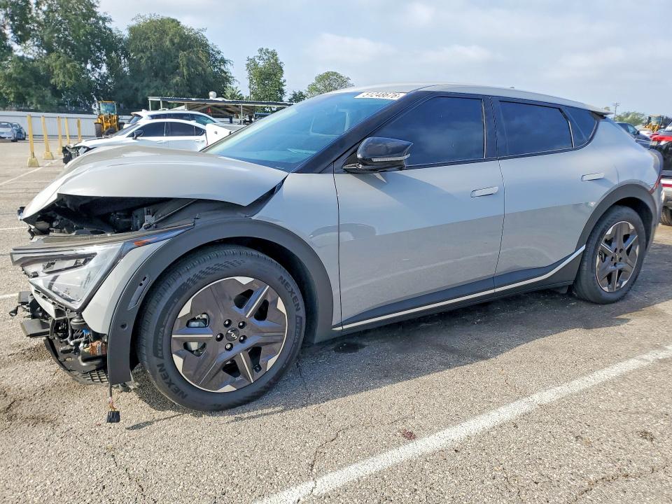 2025 Kia Ev6 მანქანა იყიდება აუქციონზე, vin: 5XYC34JA3SG006617, აუქციონის ნომერი: 51248676
