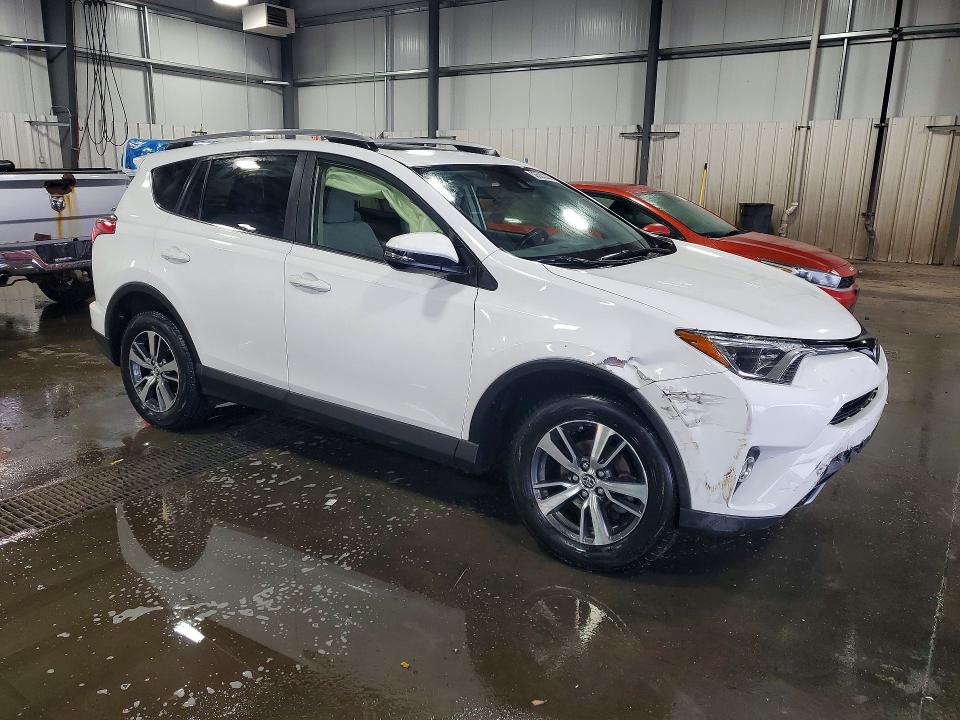 Продаж на аукціоні авто 2018 Toyota Rav4, vin: JTMRFREV4JJ746168, номер лоту: 50500336