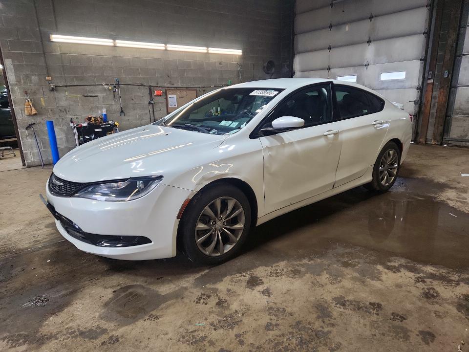 51339356 :رقم المزاد ، 1C3CCCDG6FN553751 vin ، 2015 Chrysler 200 مزاد بيع