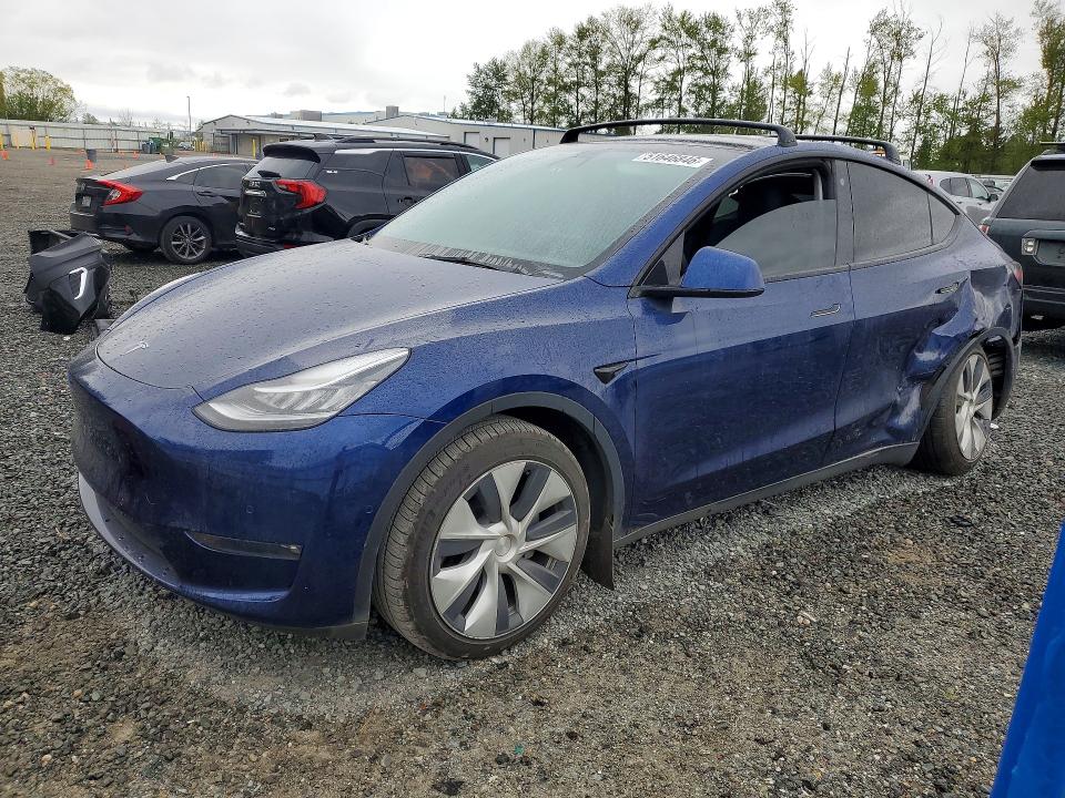 51646846 :رقم المزاد ، 5YJYGAEEXMF214039 vin ، 2021 Tesla Model Y مزاد بيع