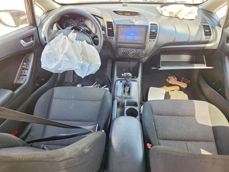2017 Kia Forte მანქანა იყიდება აუქციონზე, vin: 3KPFK4A7XHE060457, აუქციონის ნომერი: 51302886