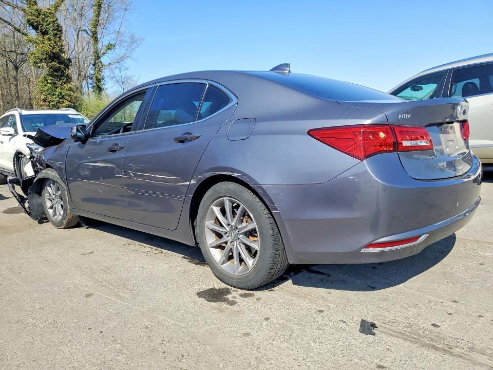 49332626 :رقم المزاد ، 19UUB1F55JA004417 vin ، 2018 Acura Tlx مزاد بيع