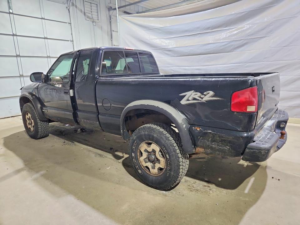 51452596 :رقم المزاد ، 1GCCT19W8Y8304966 vin ، 2000 Chevrolet S Truck مزاد بيع