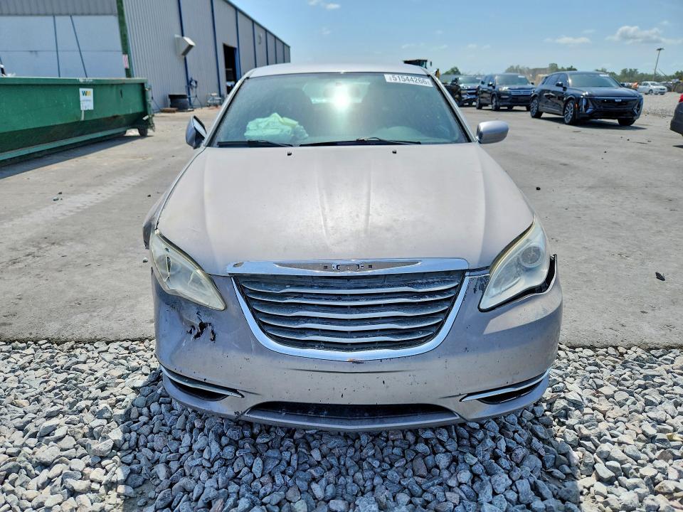 51544266 :رقم المزاد ، 1C3CCBAB2EN235997 vin ، 2014 Chrysler 200 مزاد بيع