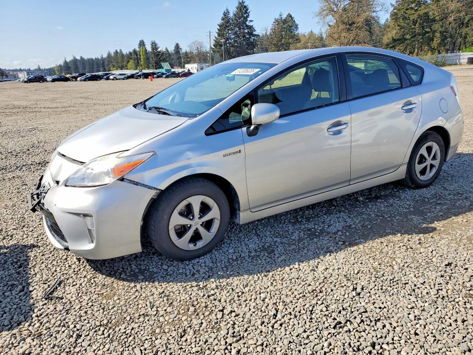 51205036 :رقم المزاد ، JTDKN3DU4F0396628 vin ، 2015 Toyota Prius مزاد بيع