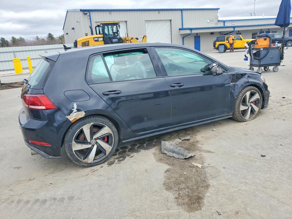 47336106 :رقم المزاد ، 3VW447AU1JM281284 vin ، 2018 Volkswagen Gti مزاد بيع