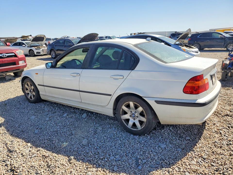 51110436 :رقم المزاد ، WBAET37445NJ86978 vin ، 2005 Bmw 325 مزاد بيع