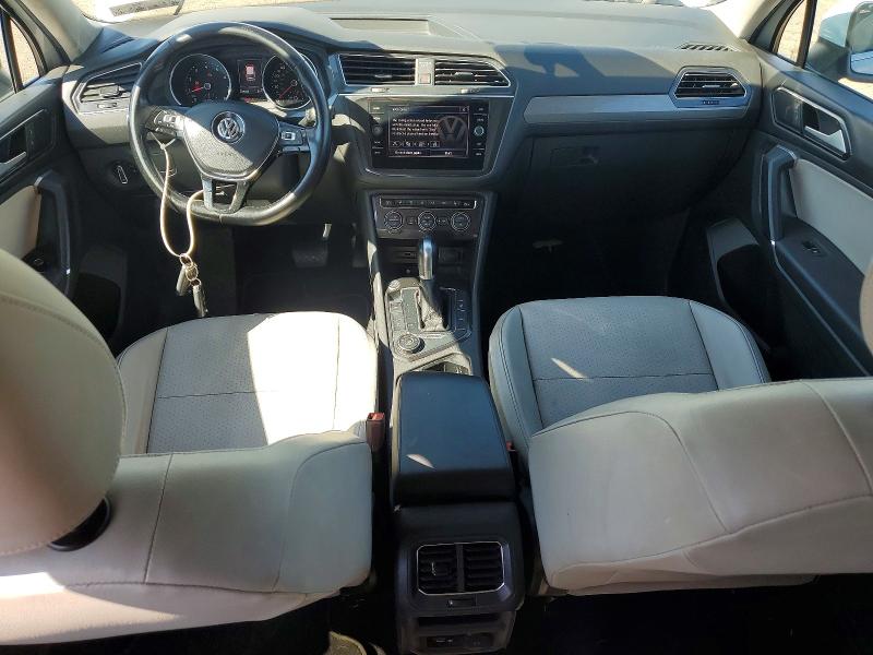 48679556 :رقم المزاد ، 3VV2B7AX4JM153424 vin ، 2018 Volkswagen Tiguan مزاد بيع