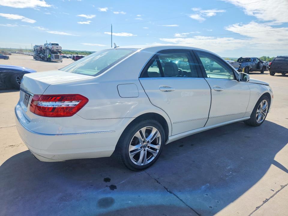 49159446 :رقم المزاد ، WDDHF5GB2AA031581 vin ، 2010 Mercedes-benz E مزاد بيع