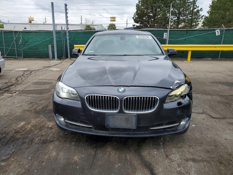 52200296 :رقم المزاد ، WBAXH5C56CDW11334 vin ، 2012 Bmw 528 مزاد بيع
