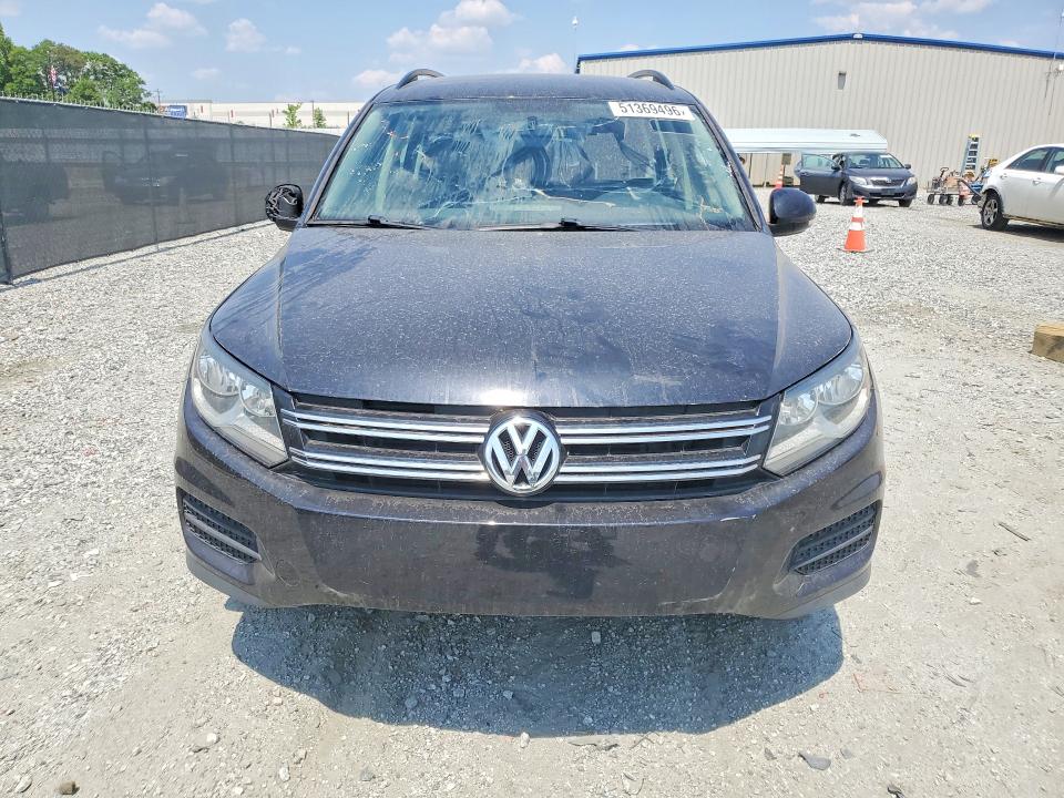 51369496 :رقم المزاد ، WVGAV7AX2JK003302 vin ، 2018 Volkswagen Tiguan Limited مزاد بيع