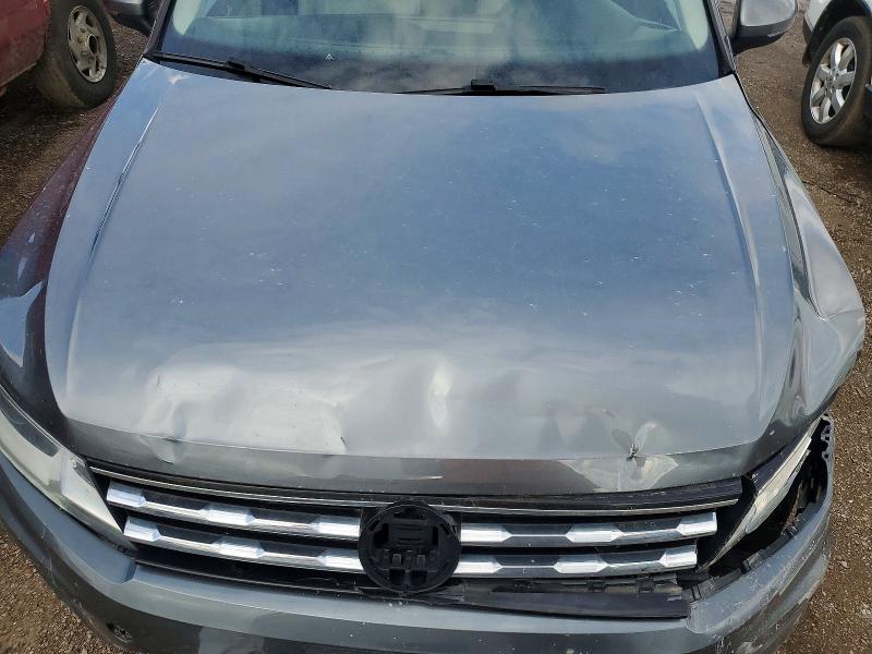 51300626 :رقم المزاد ، 3VV1B7AX0JM124353 vin ، 2018 Volkswagen Tiguan مزاد بيع