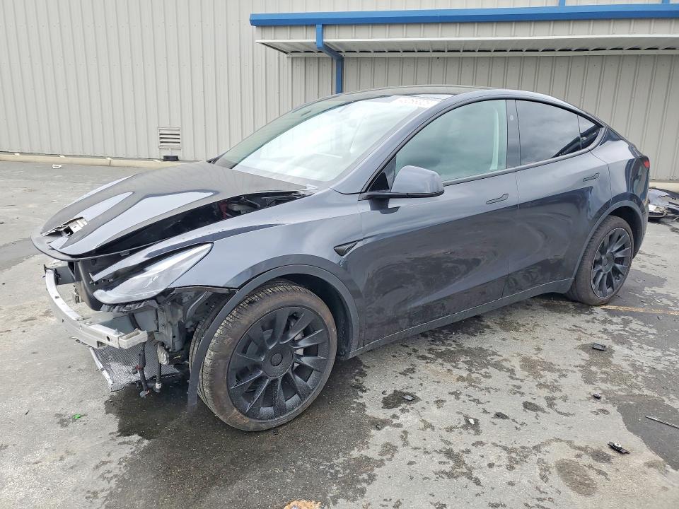 2025 Tesla Model Y მანქანა იყიდება აუქციონზე, vin: 7SAYGDEE8SF305845, აუქციონის ნომერი: 48268326