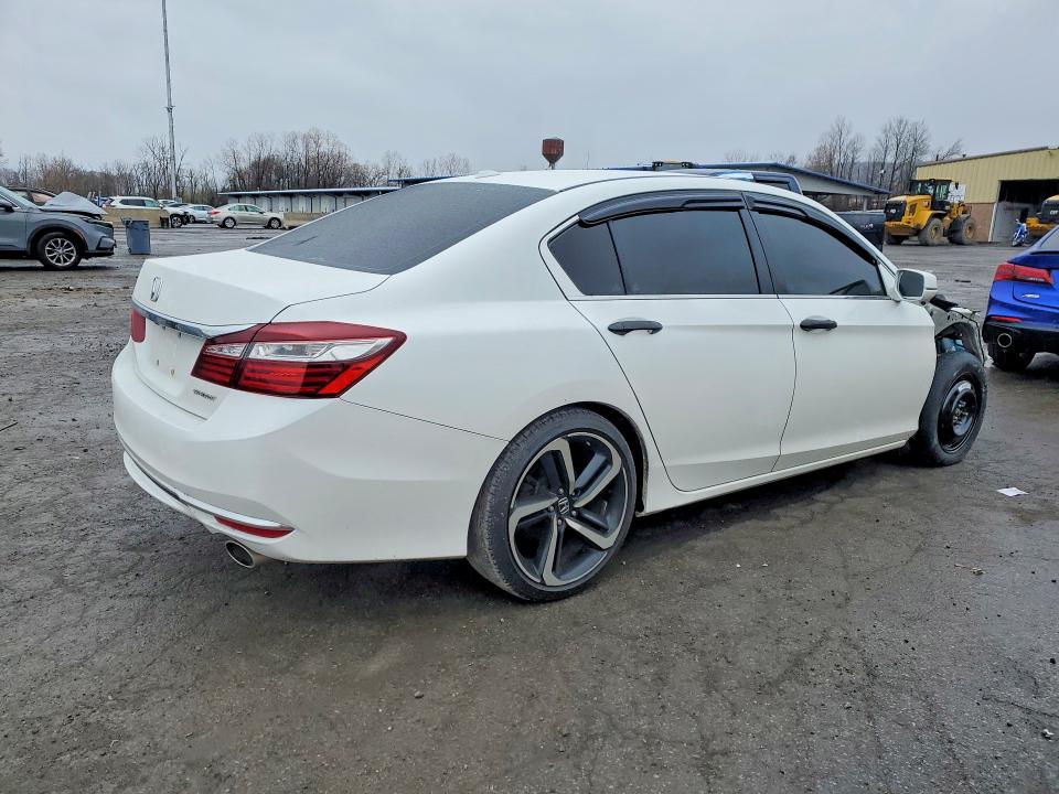 48564066 :رقم المزاد ، 1HGCR3F06GA017760 vin ، 2016 Honda Accord مزاد بيع