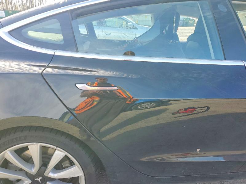 Продажа на аукционе авто 2018 Tesla Model 3, vin: 5YJ3E1EB8JF090435, номер лота: 48989286