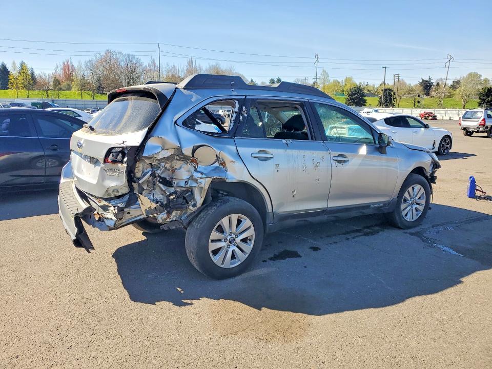 2018 Subaru Outback მანქანა იყიდება აუქციონზე, vin: 4S4BSACC7J3297326, აუქციონის ნომერი: 48651836