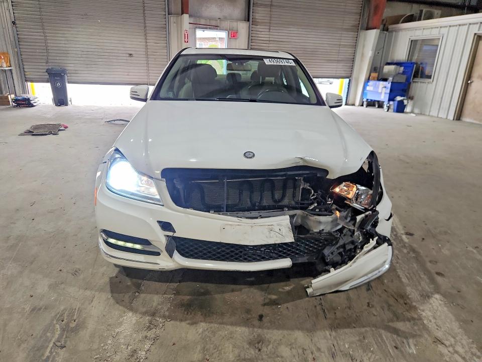 2013 Mercedes-benz C მანქანა იყიდება აუქციონზე, vin: WDDGF8AB3DA838248, აუქციონის ნომერი: 49369746