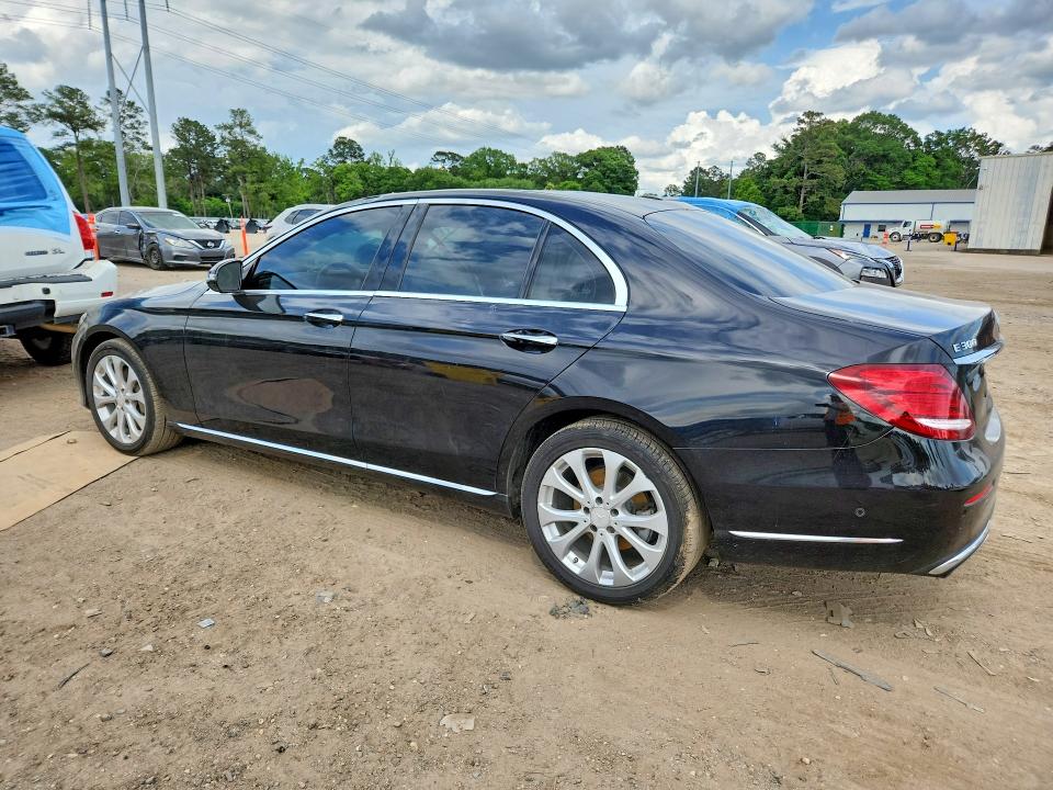 51110186 :رقم المزاد ، WDDZF4JB6HA103299 vin ، 2017 Mercedes-benz E مزاد بيع
