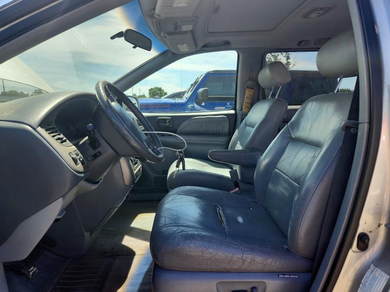 49633176 :رقم المزاد ، 4T3ZF13C92U469829 vin ، 2002 Toyota Sienna مزاد بيع