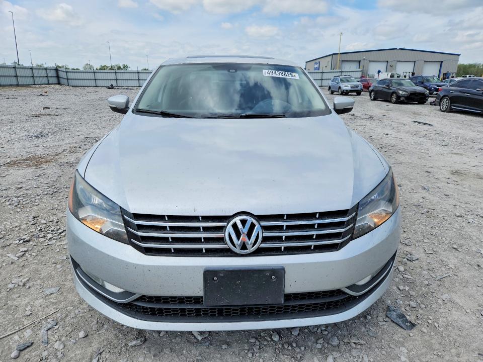 49438826 :رقم المزاد ، 1VWCN7A38EC034643 vin ، 2014 Volkswagen Passat مزاد بيع