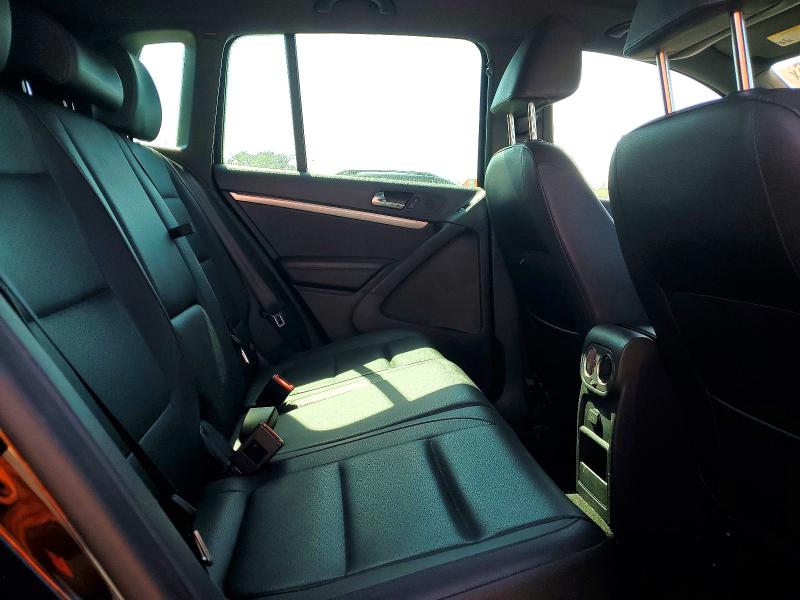 49873896 :رقم المزاد ، WVGBV7AXXGW606875 vin ، 2016 Volkswagen Tiguan مزاد بيع