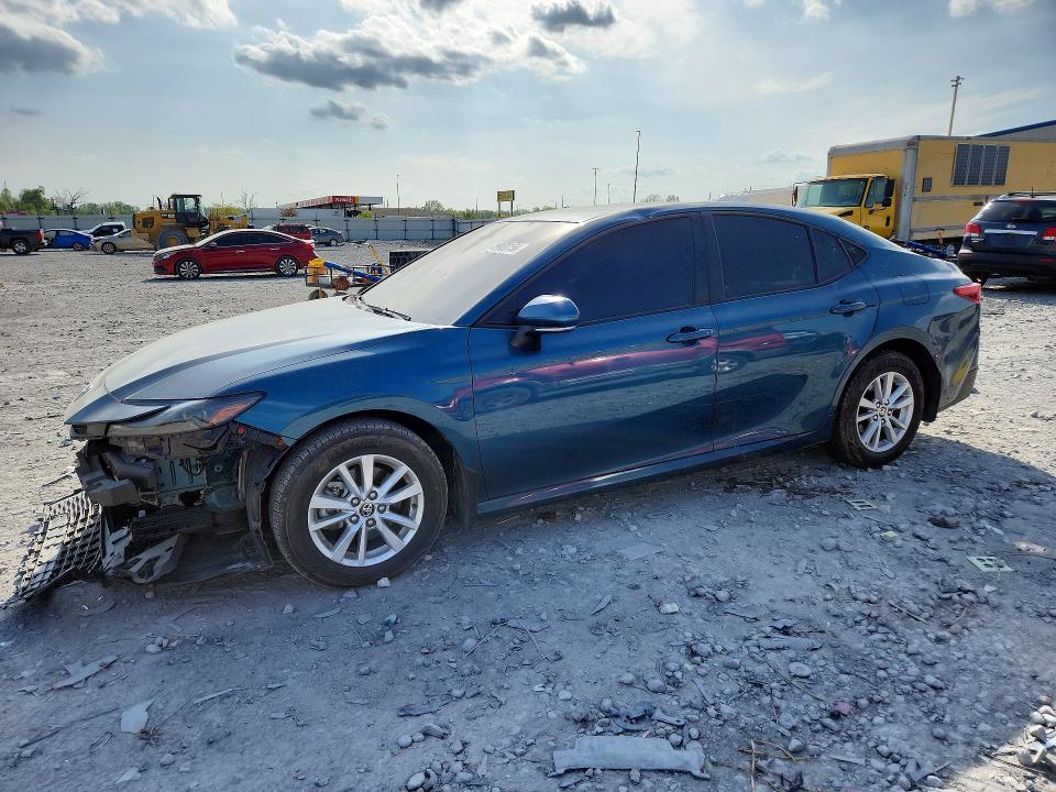 Auction sale of the 2025 Toyota Camry, vin: 4T1DAACK8SU105152, lot number: 49958156