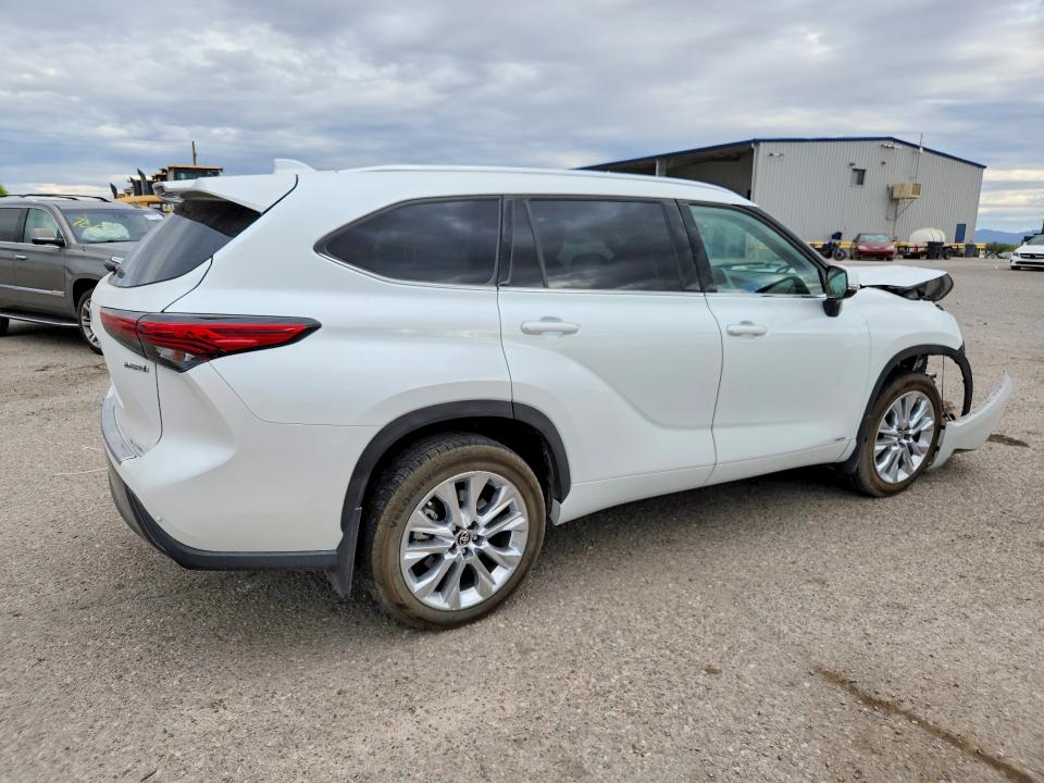 48979816 :رقم المزاد ، 5TDXBRCH6PS574558 vin ، 2023 Toyota Highlander Hybrid مزاد بيع