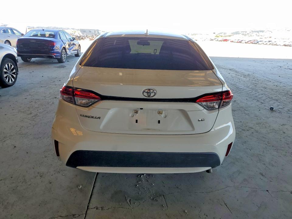 Продаж на аукціоні авто 2021 Toyota Corolla, vin: 5YFEPMAE3MP228976, номер лоту: 49982746