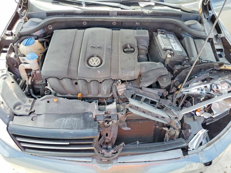 49582296 :رقم المزاد ، 3VWDP7AJ2DM395764 vin ، 2013 Volkswagen Jetta مزاد بيع