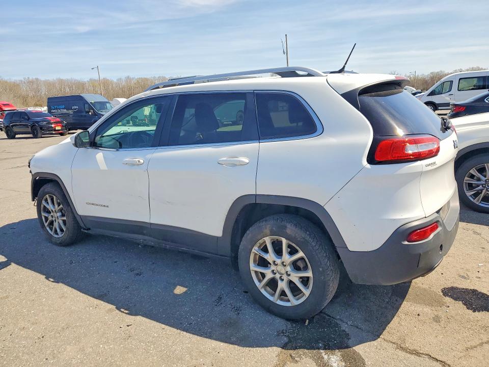 49156116 :رقم المزاد ، 1C4PJLCB8FW754151 vin ، 2015 Jeep Cherokee مزاد بيع