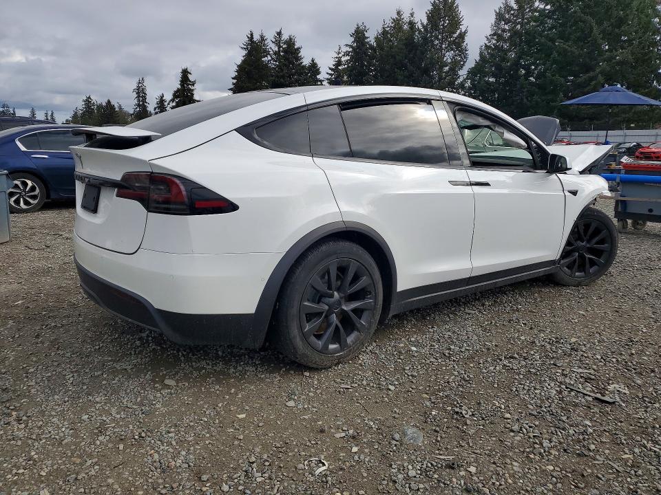 49620636 :رقم المزاد ، 7SAXCDE51NF335684 vin ، 2022 Tesla Model X مزاد بيع