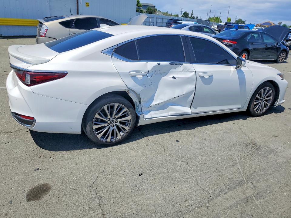 Продажа на аукционе авто 2021 Lexus Es, vin: 58ADA1C1XMU003886, номер лота: 51482816
