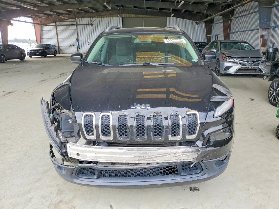51103036 :رقم المزاد ، 1C4PJLCB4HW640988 vin ، 2017 Jeep Cherokee مزاد بيع