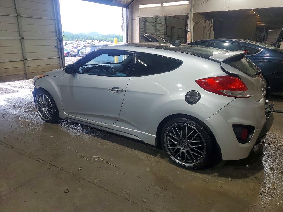 2015 Hyundai Veloster მანქანა იყიდება აუქციონზე, vin: KMHTC6AE6FU235775, აუქციონის ნომერი: 51529816