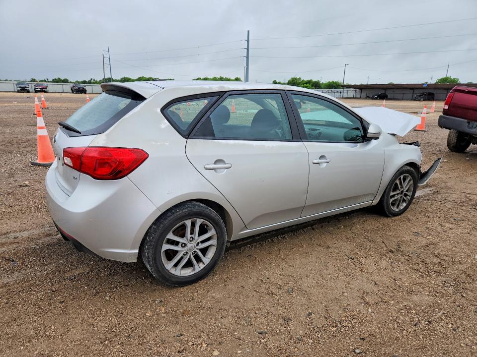2011 Kia Forte მანქანა იყიდება აუქციონზე, vin: KNAFU5A26B5350909, აუქციონის ნომერი: 49786666