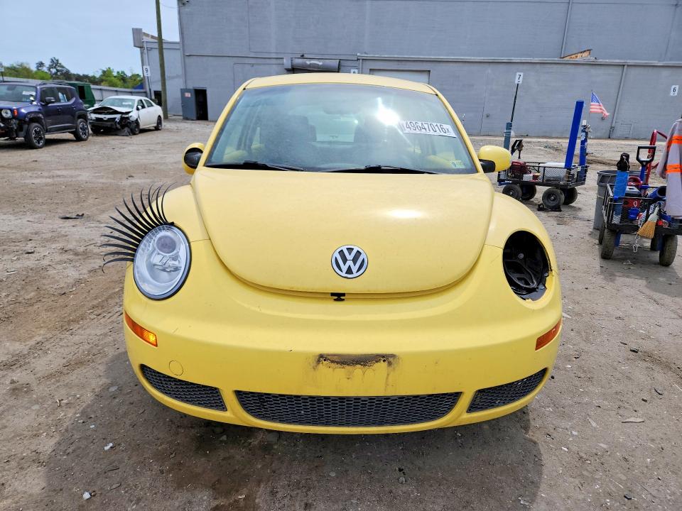 49647016 :رقم المزاد ، 3VWPW31C09M508497 vin ، 2009 Volkswagen New Beetle مزاد بيع