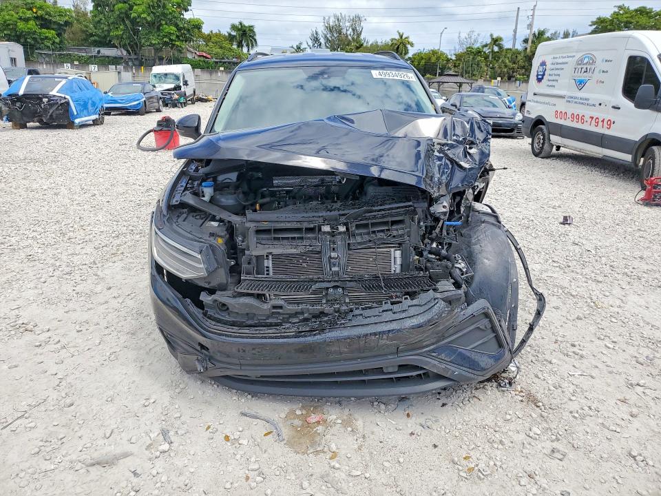 49934926 :رقم المزاد ، 3VVRB7AX3PM110460 vin ، 2023 Volkswagen Tiguan مزاد بيع