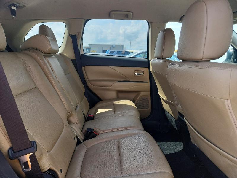 Продаж на аукціоні авто 2016 Mitsubishi Outlander, vin: JA4AZ3A33GZ033238, номер лоту: 50493256