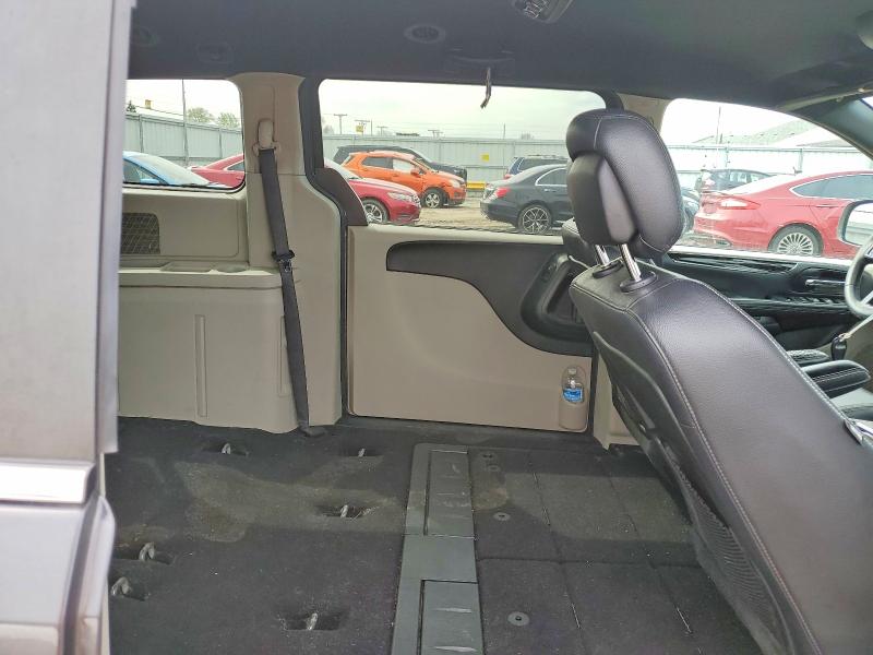 49670556 :رقم المزاد ، 2C4RDGCG7HR801118 vin ، 2017 Dodge Grand Caravan مزاد بيع