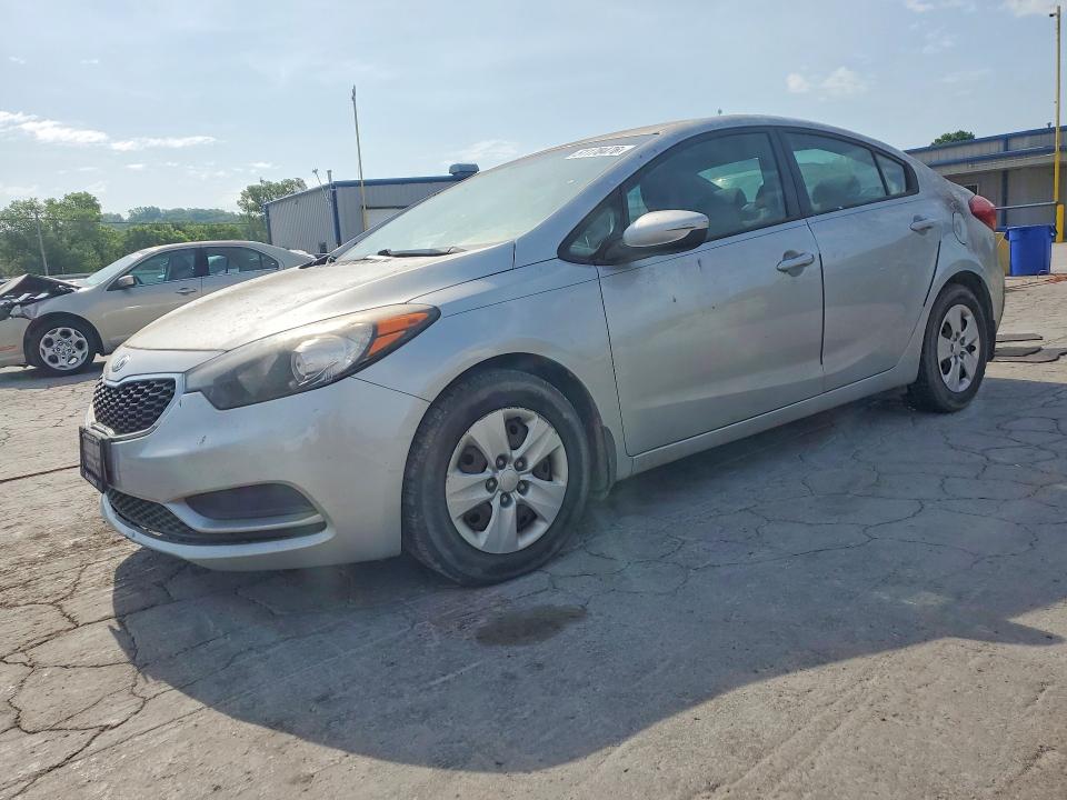 51178476 :رقم المزاد ، KNAFK4A61F5371806 vin ، 2015 Kia Forte مزاد بيع