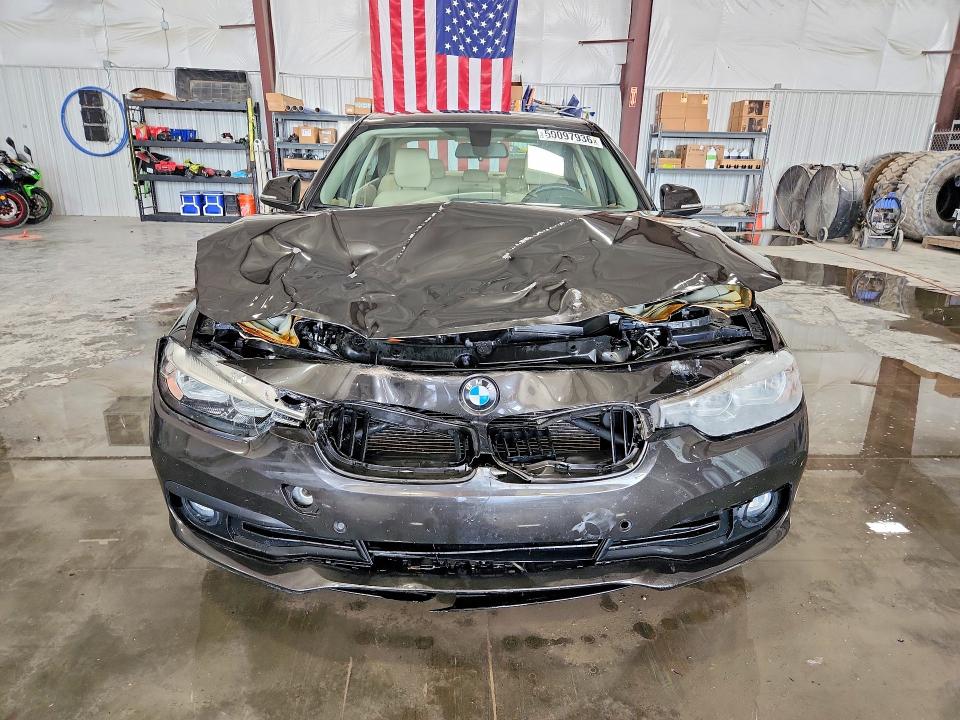 Продаж на аукціоні авто 2016 Bmw 320, vin: WBA8E1G53GNT35551, номер лоту: 50097936
