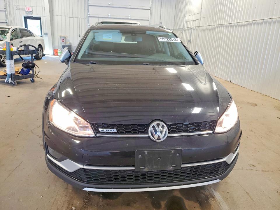 50129916 :رقم المزاد ، 3VWH17AU5HM518508 vin ، 2017 Volkswagen Golf Alltrack مزاد بيع