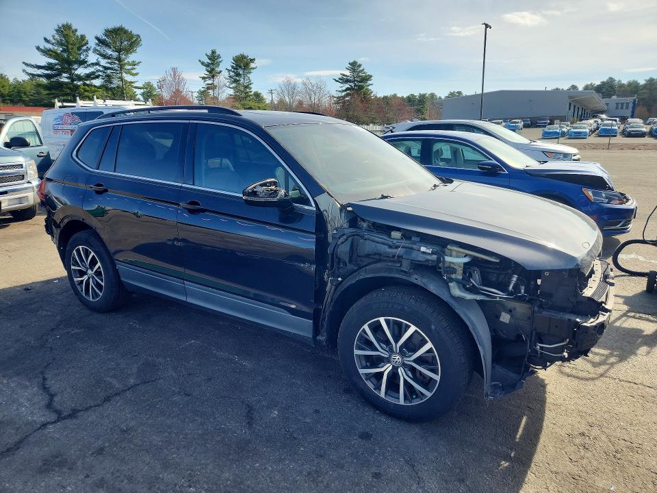 Продаж на аукціоні авто 2019 Volkswagen Tiguan, vin: 3VV2B7AX4KM125480, номер лоту: 49476266