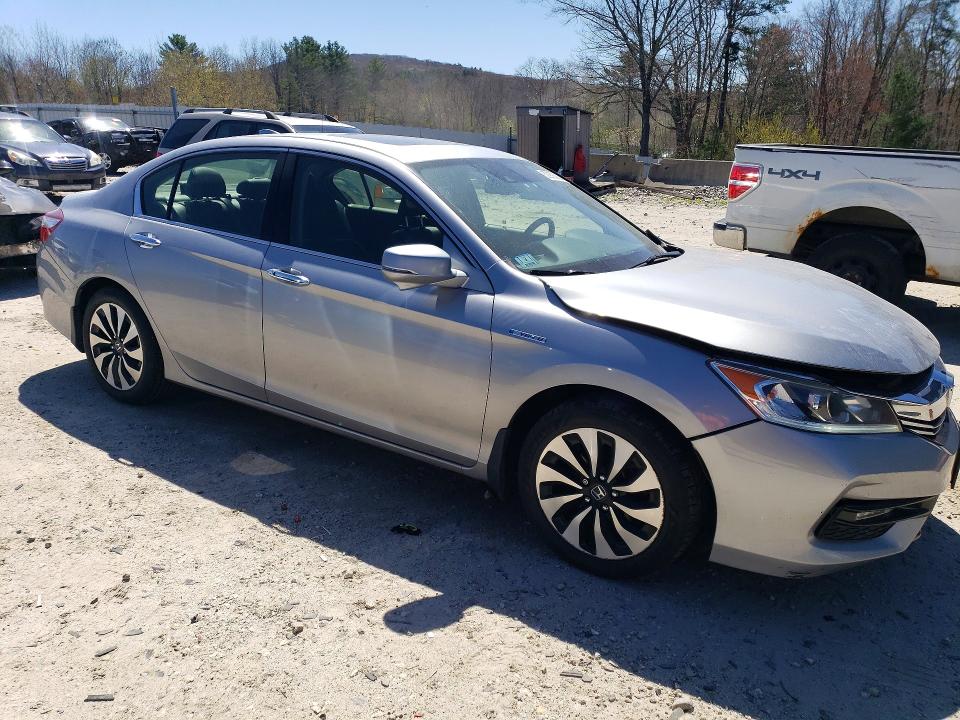 Продажа на аукционе авто 2017 Honda Accord, vin: JHMCR6F51HC017973, номер лота: 50958086